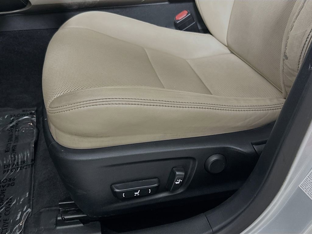 Used 2018 Lexus IS 300 w/ Accessory Package 2 RWD image 23