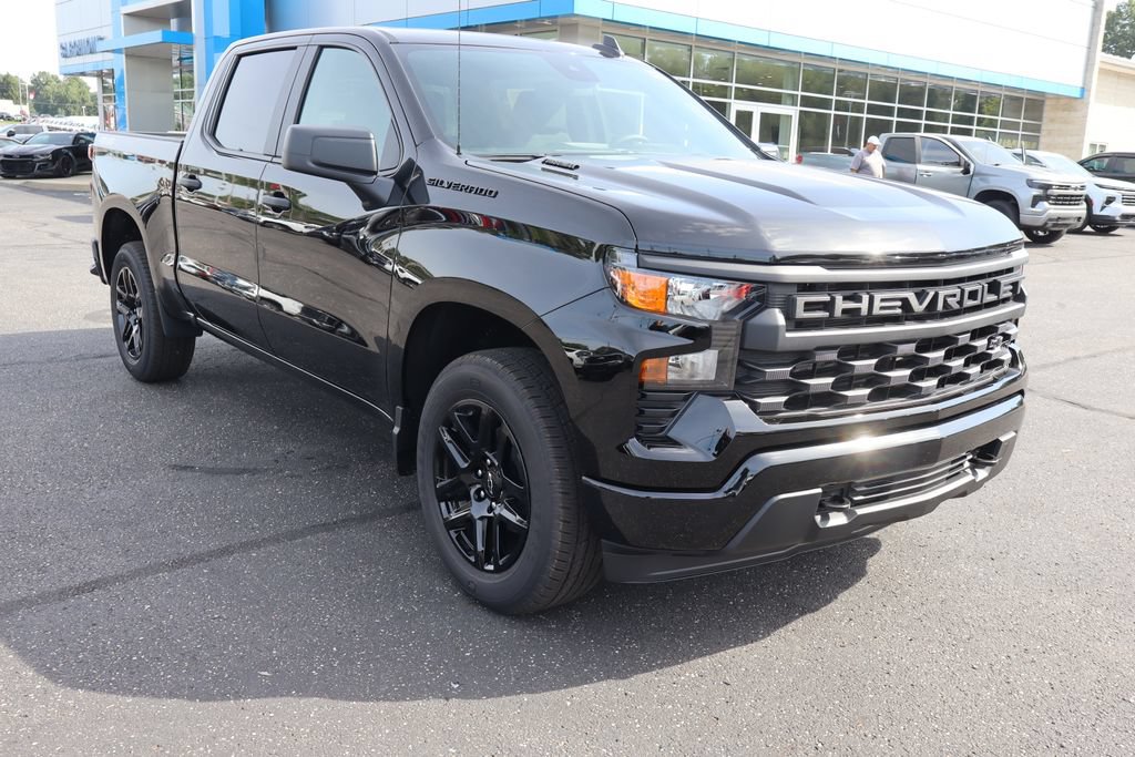 New 2026 Chevrolet Silverado 1500 Custom w/ Rally Edition AWD/4WD image 2