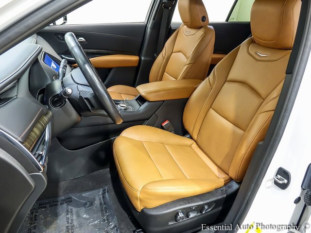 Certified 2022 Cadillac XT4 Premium Luxury w/ Enhanced Visibility Package image 9