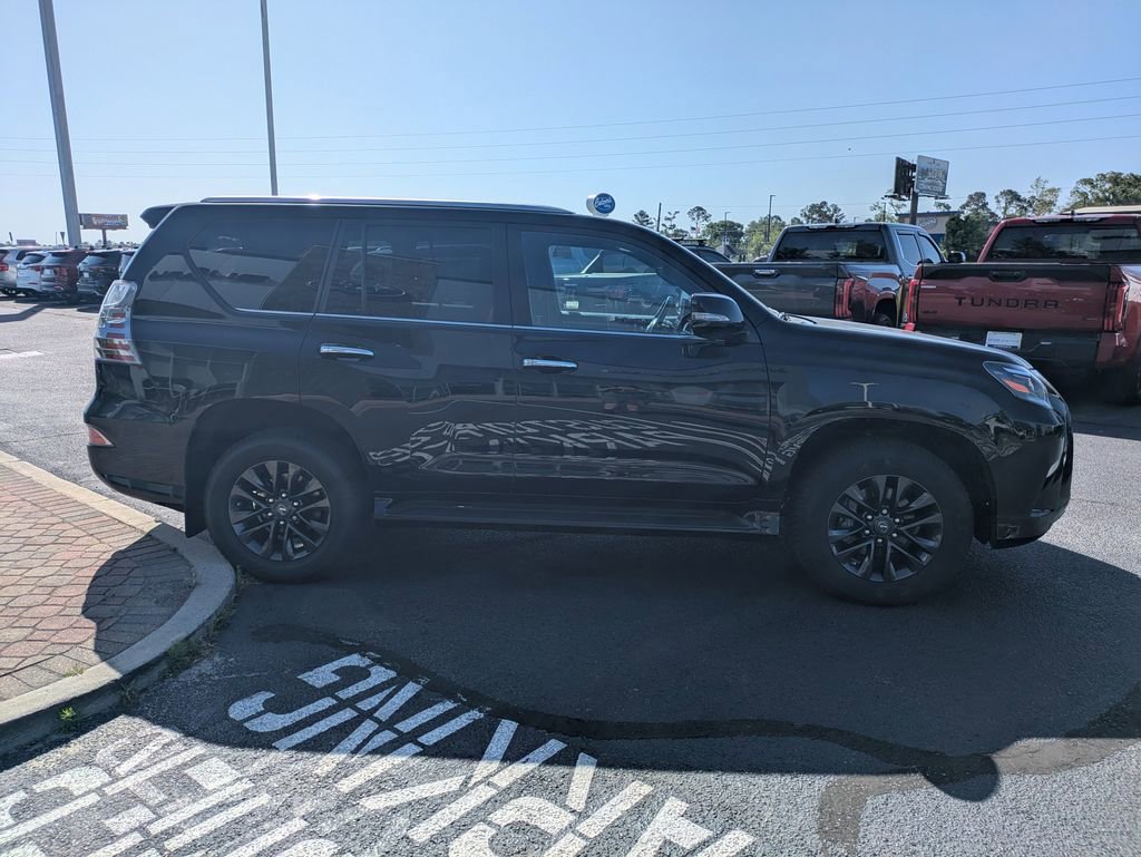 Used 2023 Lexus GX 460 Premium w/ Premium Plus Package image 4