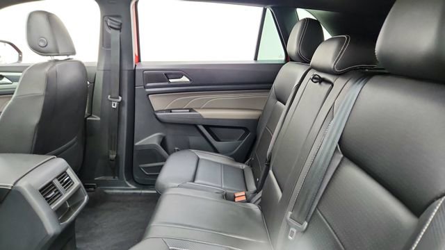 Used 2021 Volkswagen Atlas Cross Sport SE w/ Panoramic Sunroof Package image 28