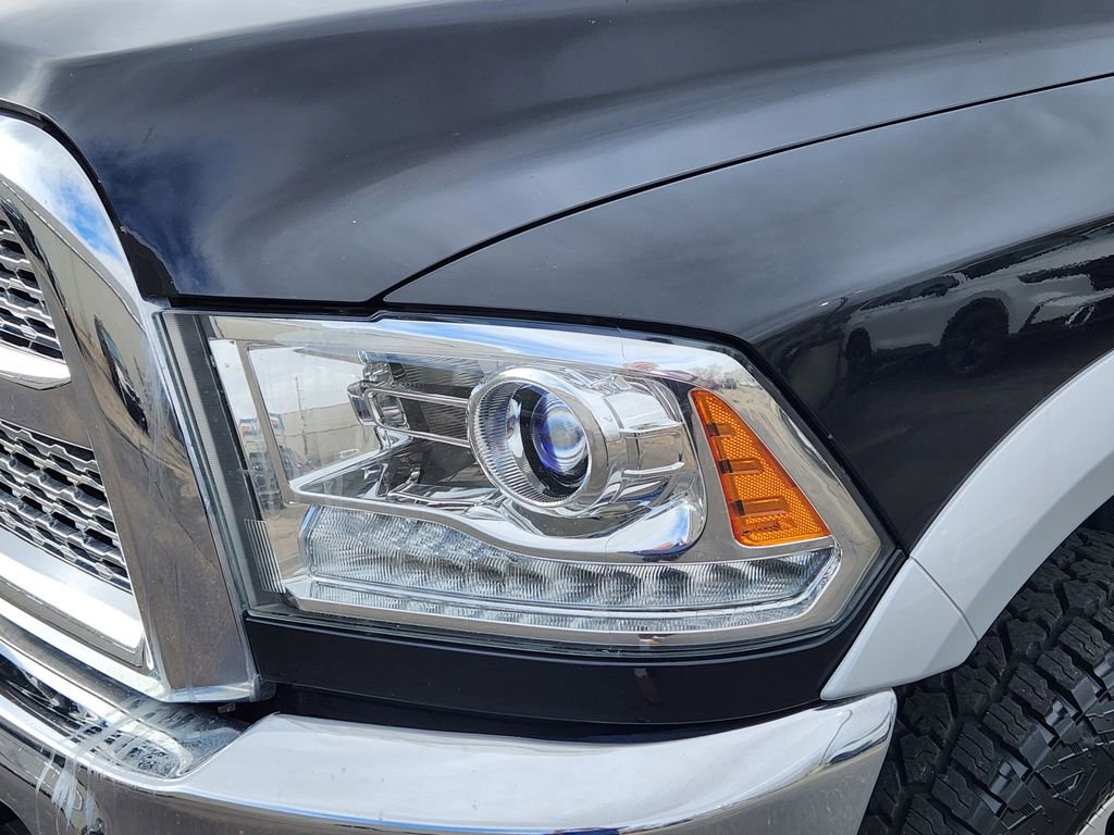 Used 2015 RAM 2500 Laramie w/ Convenience Group image 8