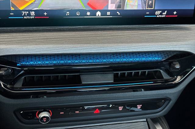 Used 2025 BMW 430i Coupe w/ M Sport Package RWD image 19