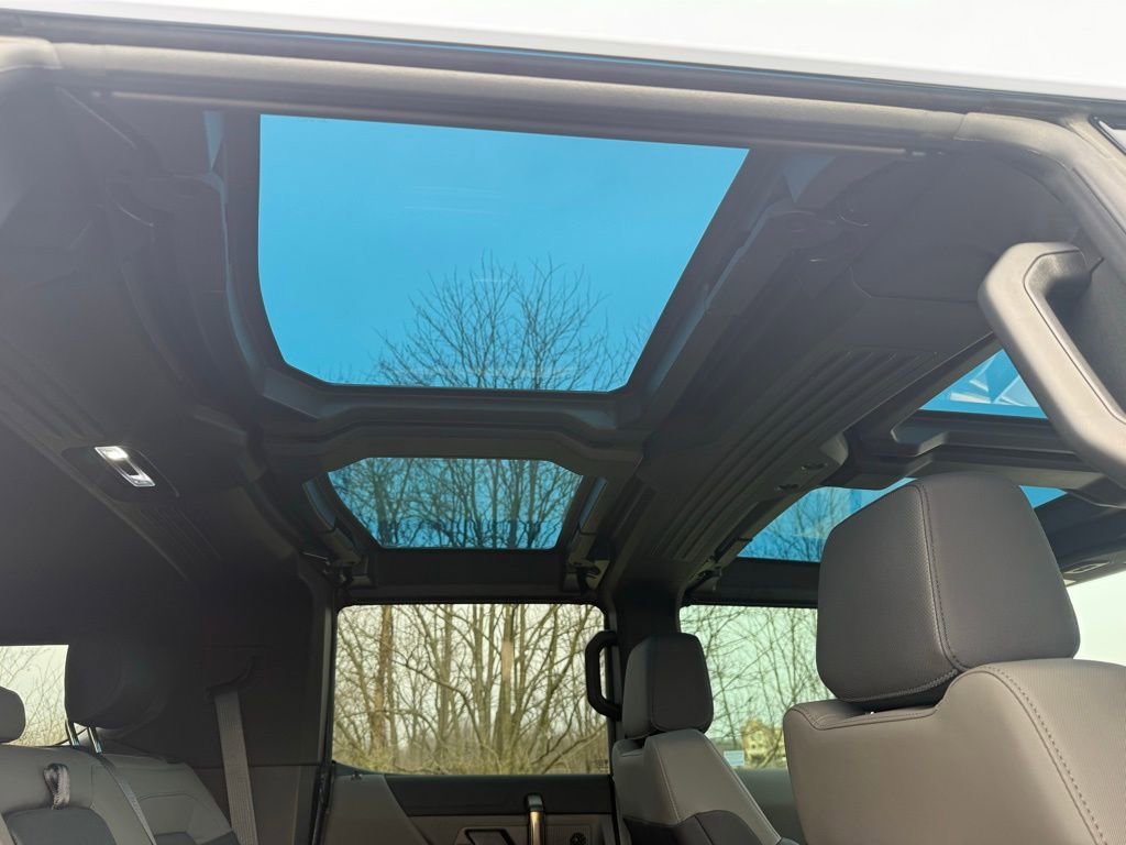 Used 2025 GMC Hummer EV 3X image 24