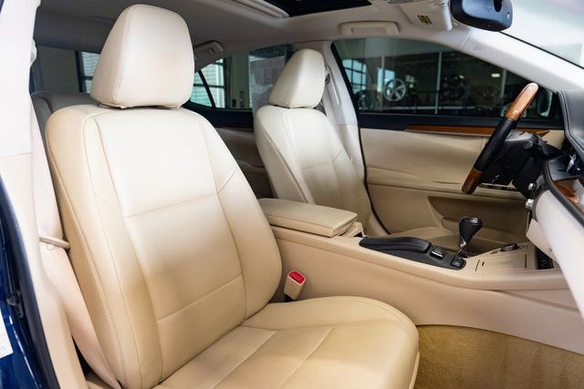 Used 2013 Lexus ES 300h w/ Premium Pkg image 27