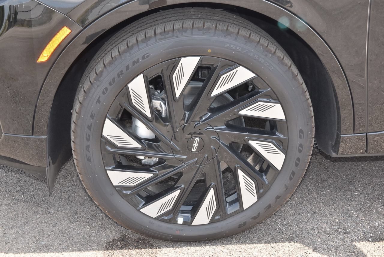 New 2026 Lincoln Nautilus Reserve AWD/4WD image 40