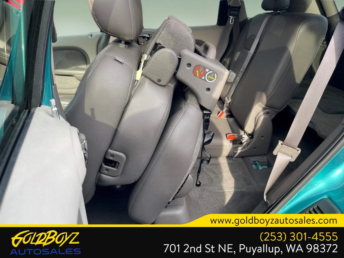 Used 2004 Chrysler PT Cruiser Limited w/ Chrome Accents Group FWD image 17
