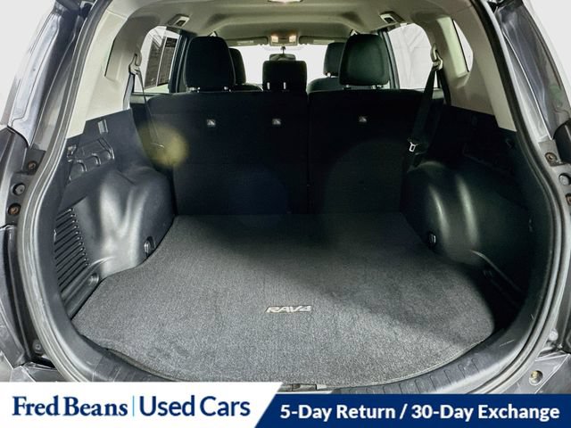 Used 2016 Toyota RAV4 LE AWD/4WD image 31