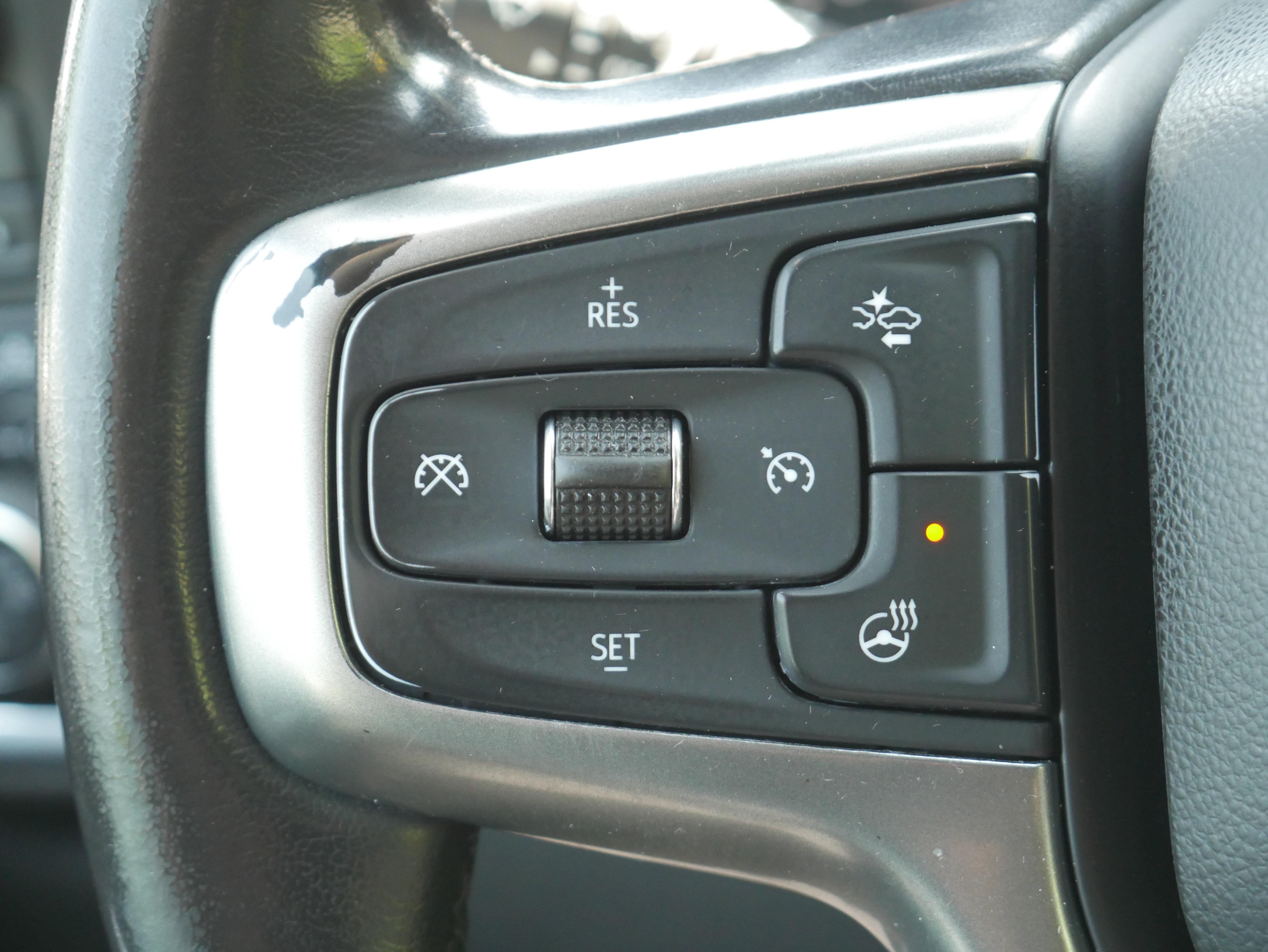 Certified 2020 Chevrolet Silverado 2500 LTZ w/ LTZ Premium Package AWD/4WD image 26