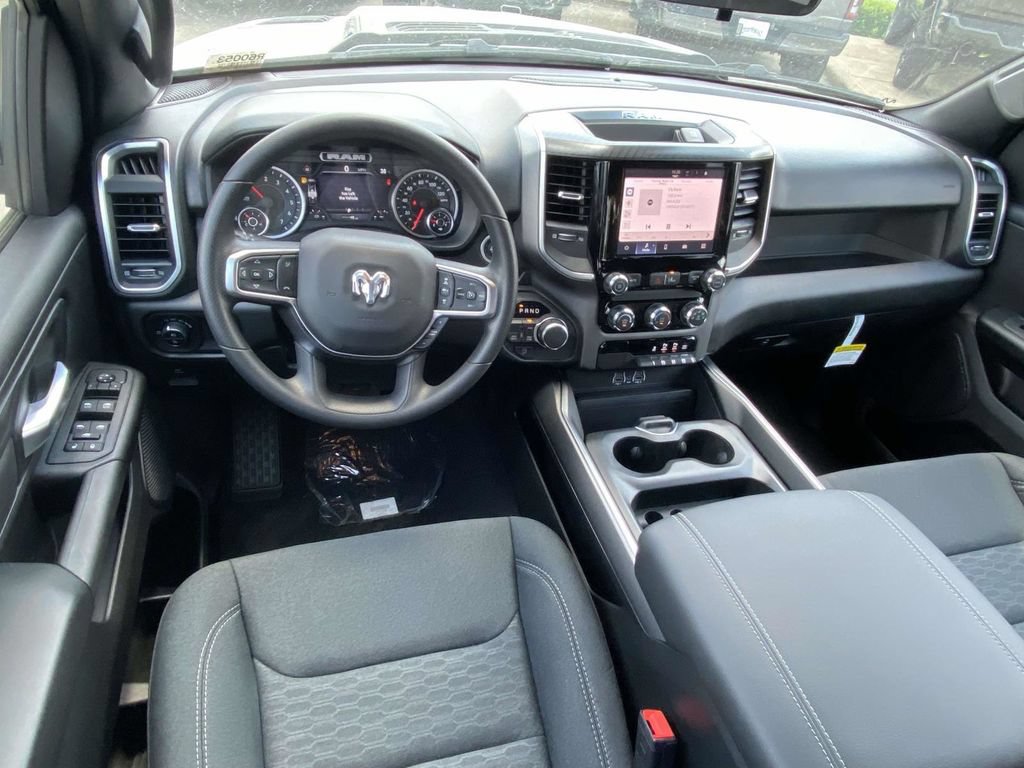 New 2026 RAM 1500 Express AWD/4WD image 11