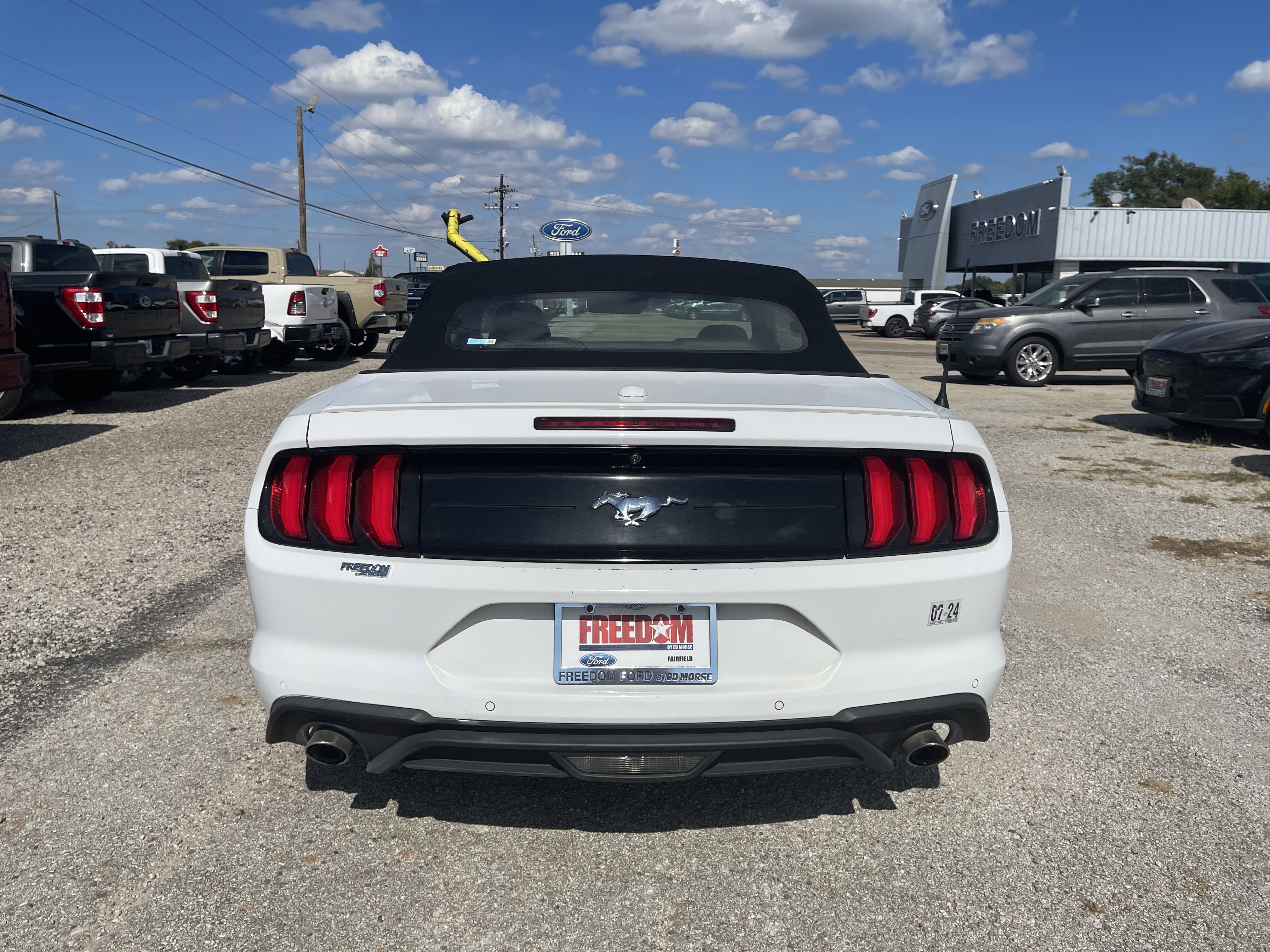 Used 2022 Ford Mustang Premium image 5
