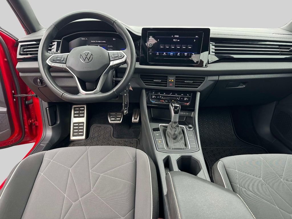 Used 2025 Volkswagen Jetta Sport image 23