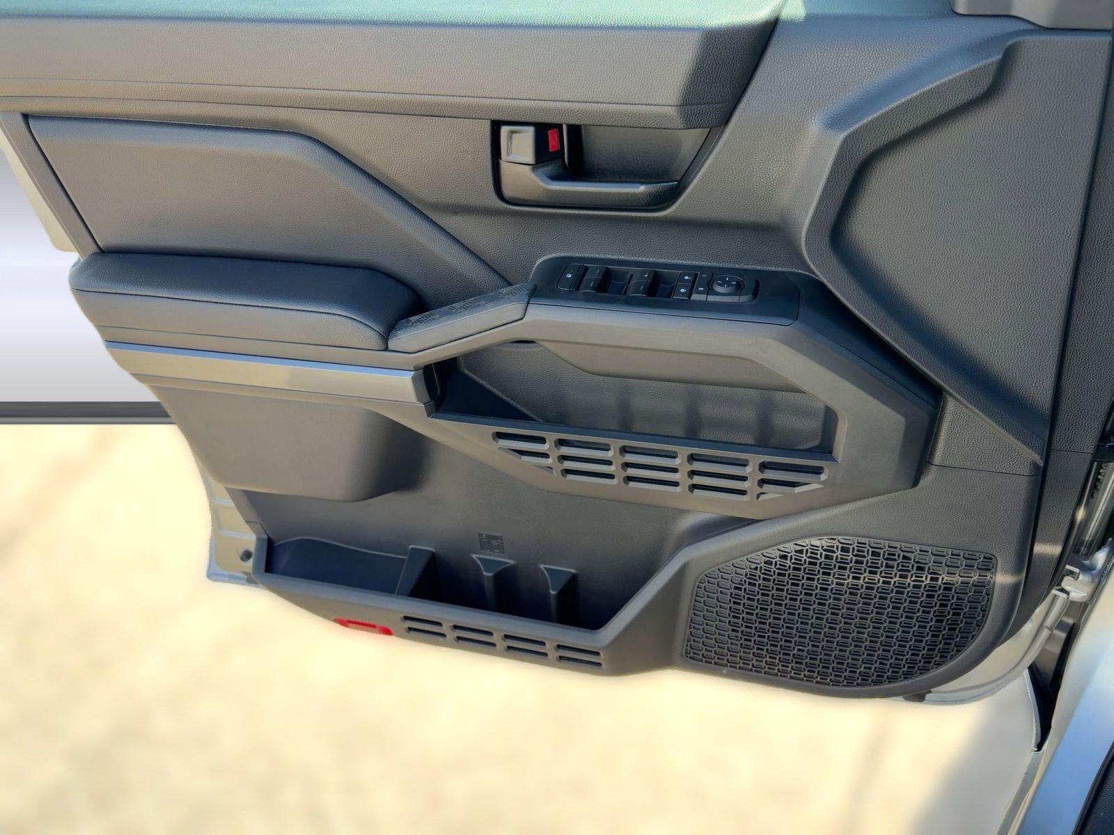 New 2026 Toyota Tacoma SR5 AWD/4WD image 11