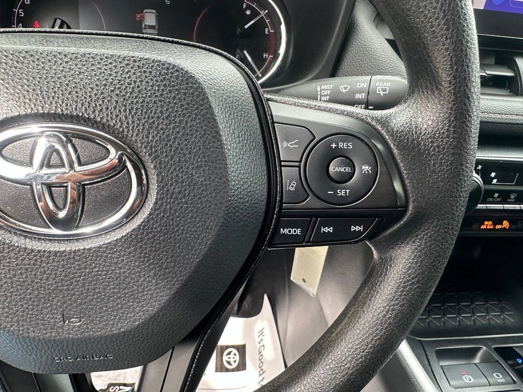 Used 2024 Toyota RAV4 LE FWD image 13