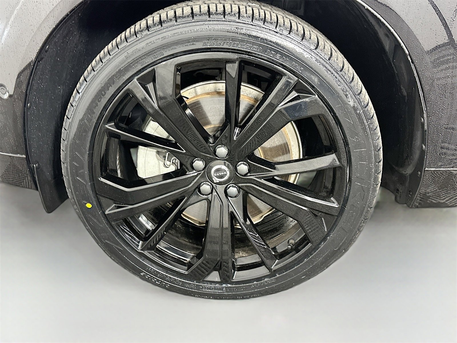 Used 2024 Volvo XC60 T8 Ultimate w/ Protection Package Premier image 33