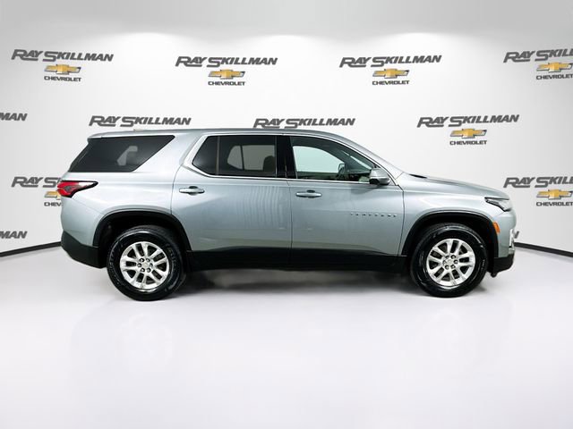 Used 2023 Chevrolet Traverse LS w/ Safety Package image 8