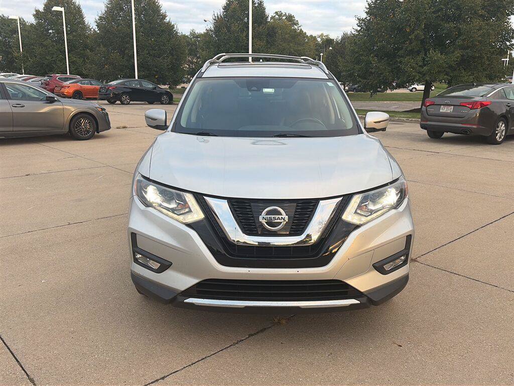 Used 2017 Nissan Rogue SL w/ SL Premium Package AWD/4WD image 8