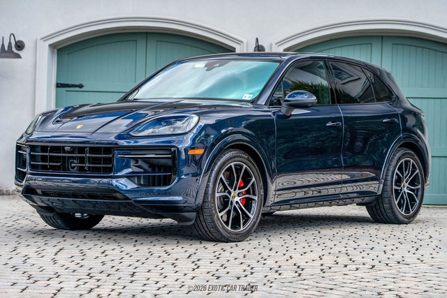 Used 2024 Porsche Cayenne S image 14