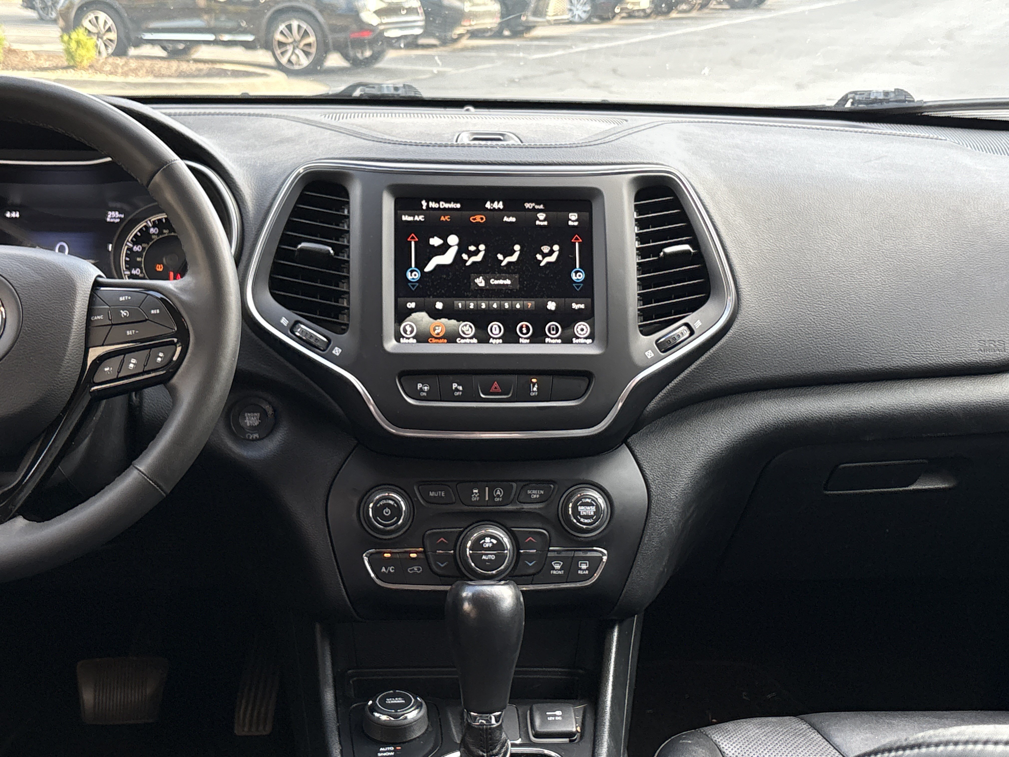 Used 2023 Jeep Cherokee Altitude Lux AWD/4WD image 10