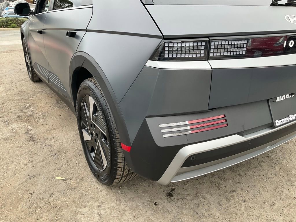 Used 2025 Hyundai Ioniq 5 SEL image 80