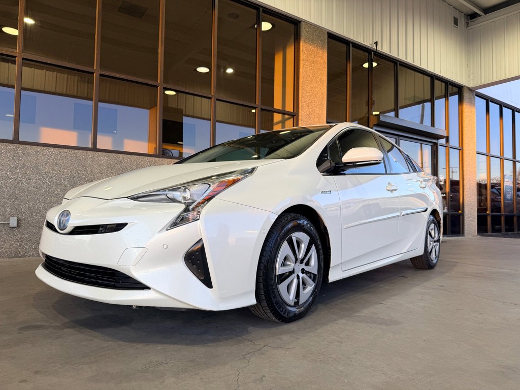 Used 2017 Toyota Prius Three w/ Advanced Technology Package image 26