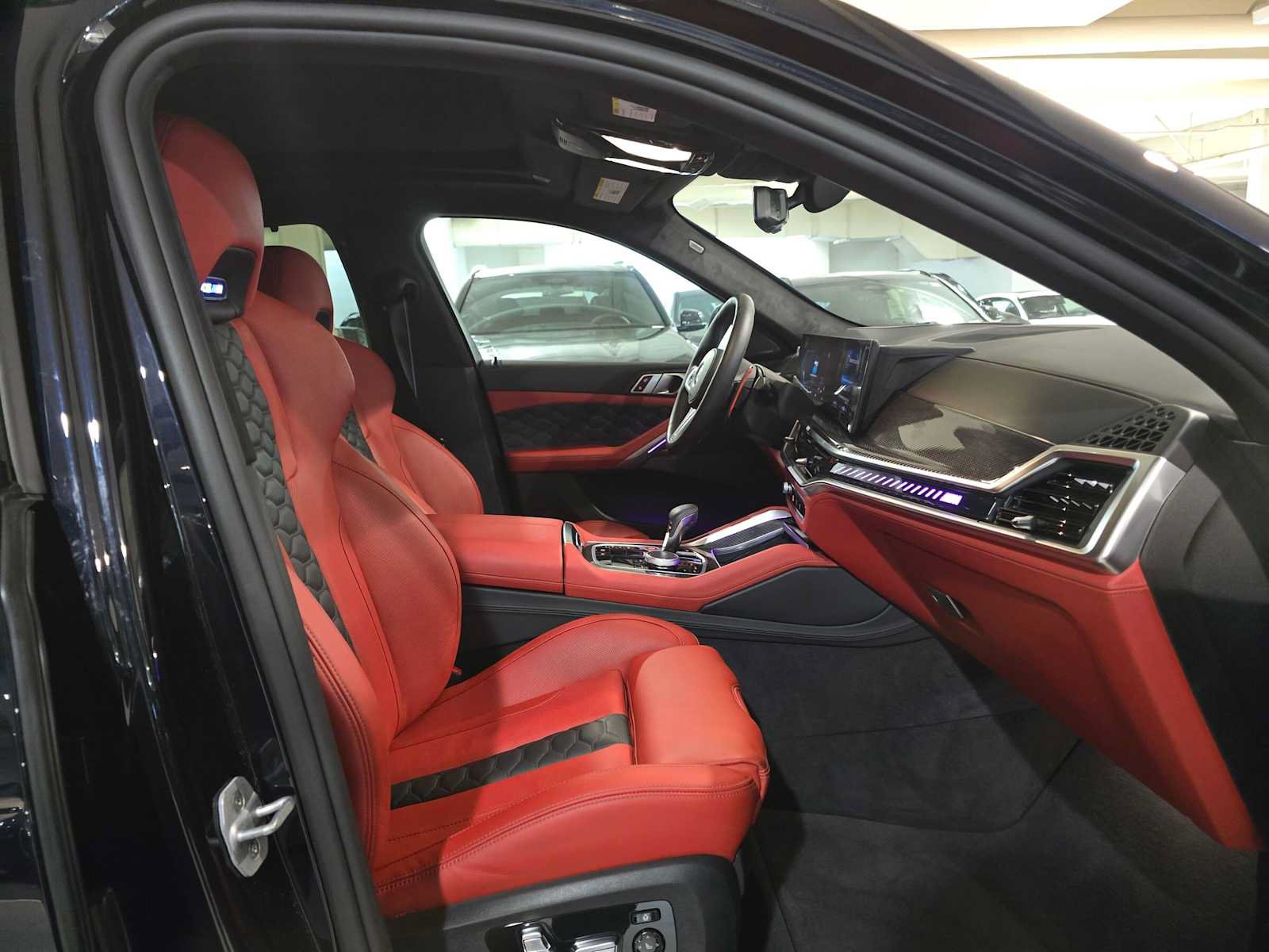 Used 2025 BMW X6 M Competition w/ Executive Package AWD/4WD image 10