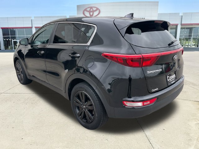 Used 2017 Kia Sportage LX AWD/4WD image 3