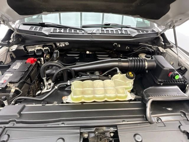 Used 2018 Ford F150 Lariat w/ Equipment Group 502A Luxury AWD/4WD image 29