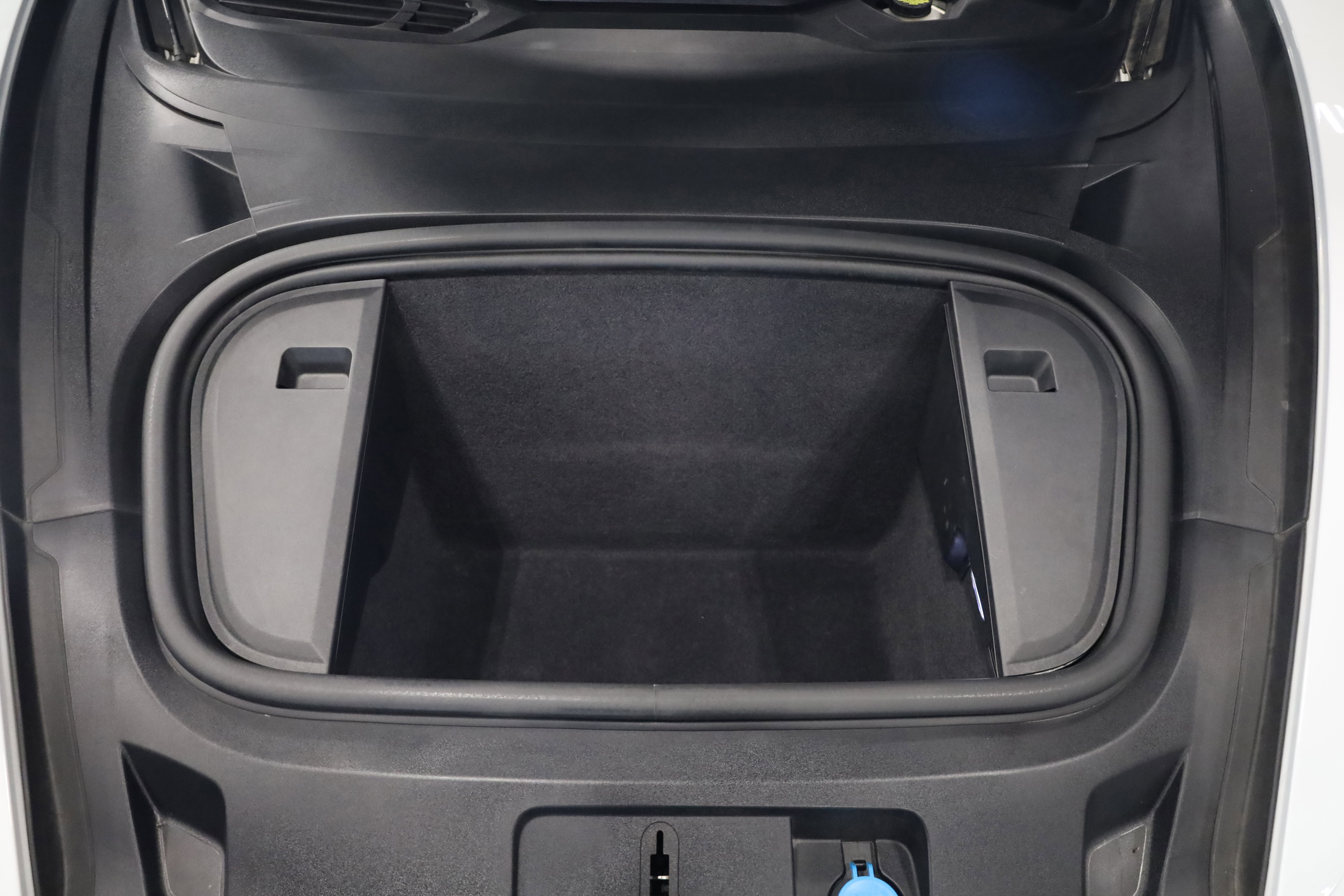 Used 2020 Porsche Taycan Turbo S image 43