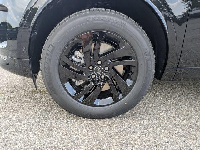 New 2025 Land Rover Discovery Sport S AWD/4WD image 21