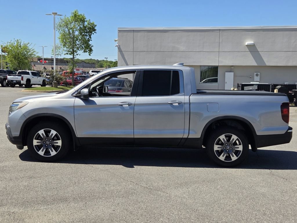 Used 2017 Honda Ridgeline RTL image 2