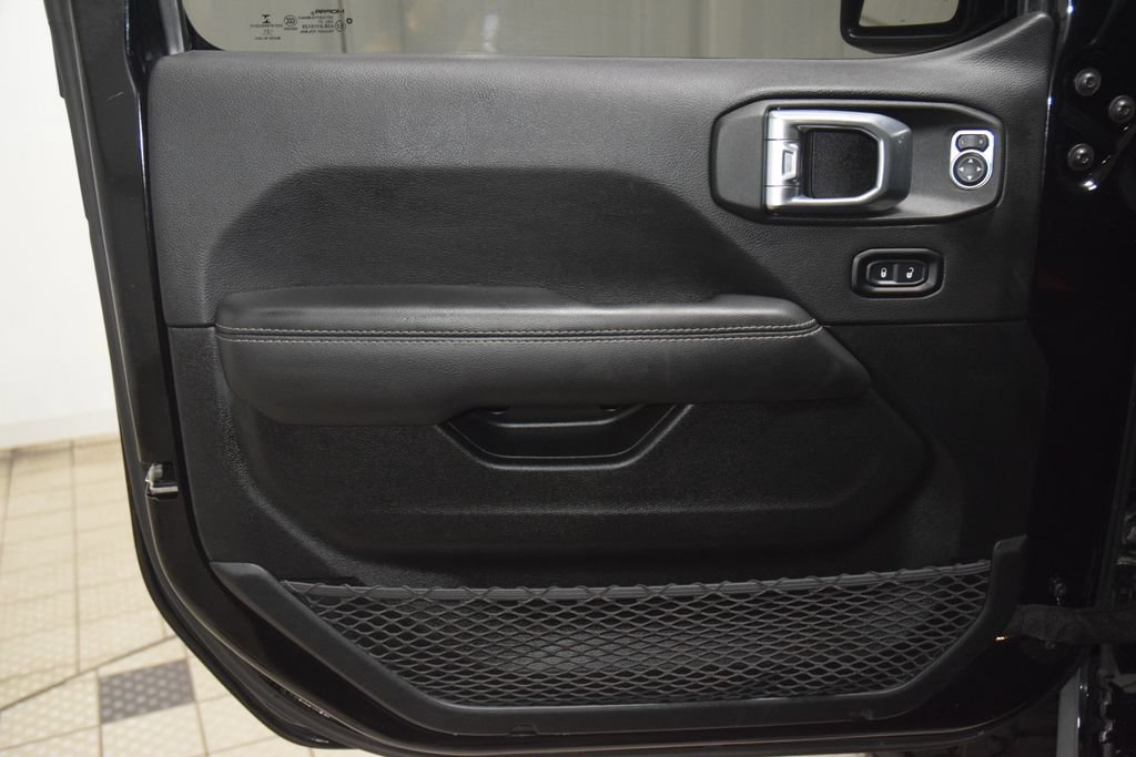 Used 2021 Jeep Wrangler Unlimited Sahara AWD/4WD image 44