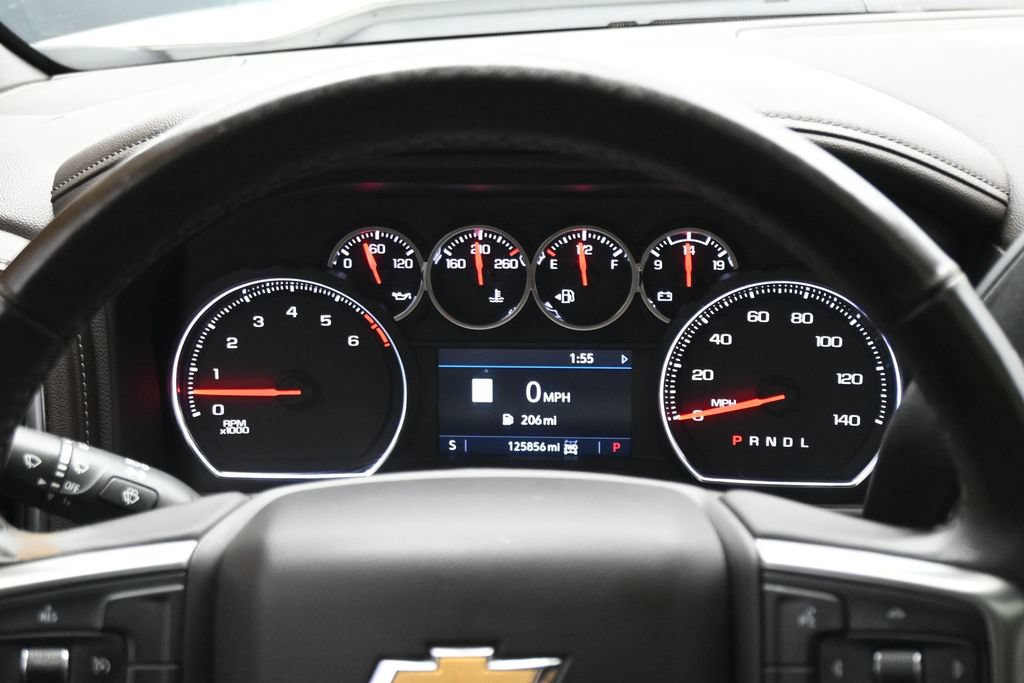 Used 2022 Chevrolet Silverado 1500 LTZ w/ LTZ Convenience Package II AWD/4WD image 18