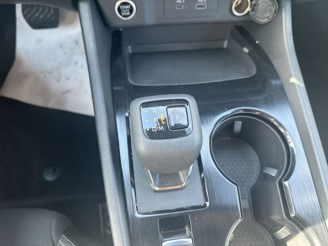 Used 2023 Nissan Rogue S AWD/4WD image 21