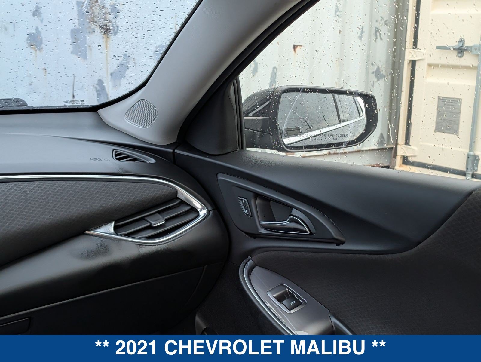 Used 2021 Chevrolet Malibu LT FWD image 17