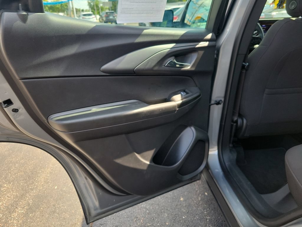Used 2025 Chevrolet TrailBlazer LS w/ LS Confidence Package FWD image 18