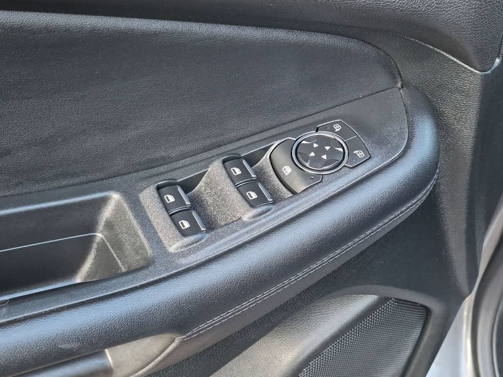 Used 2022 Ford Edge SE AWD/4WD image 13