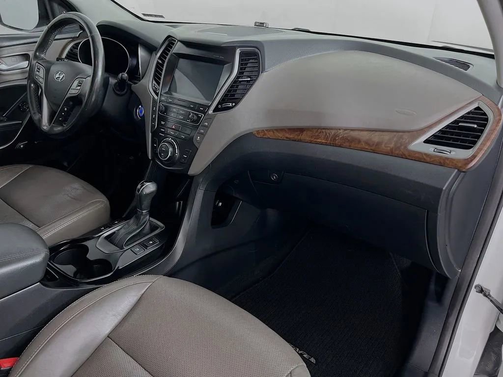 Used 2019 Hyundai Santa Fe XL w/ Cargo Package FWD image 32