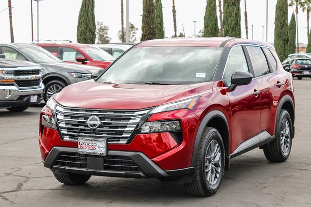 New 2026 Nissan Rogue S image 3