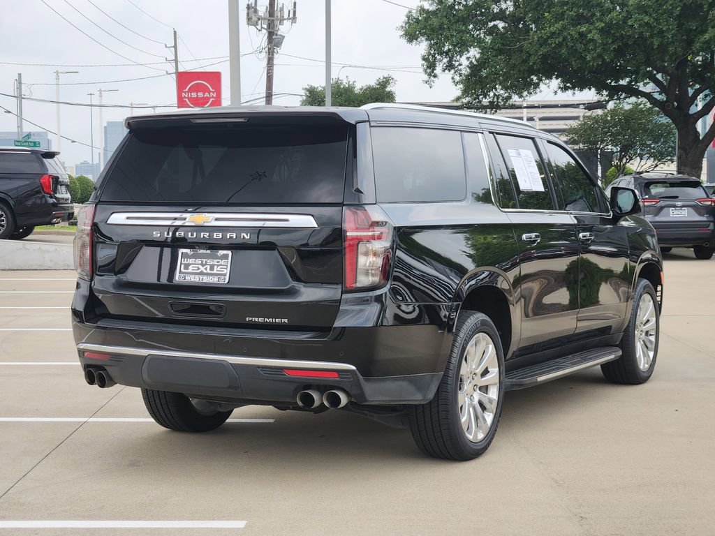 Used 2024 Chevrolet Suburban Premier w/ Premium Package 2 AWD/4WD image 6