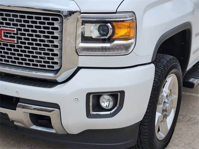 Used 2016 GMC Sierra 2500 Denali w/ Duramax Plus Package image 9