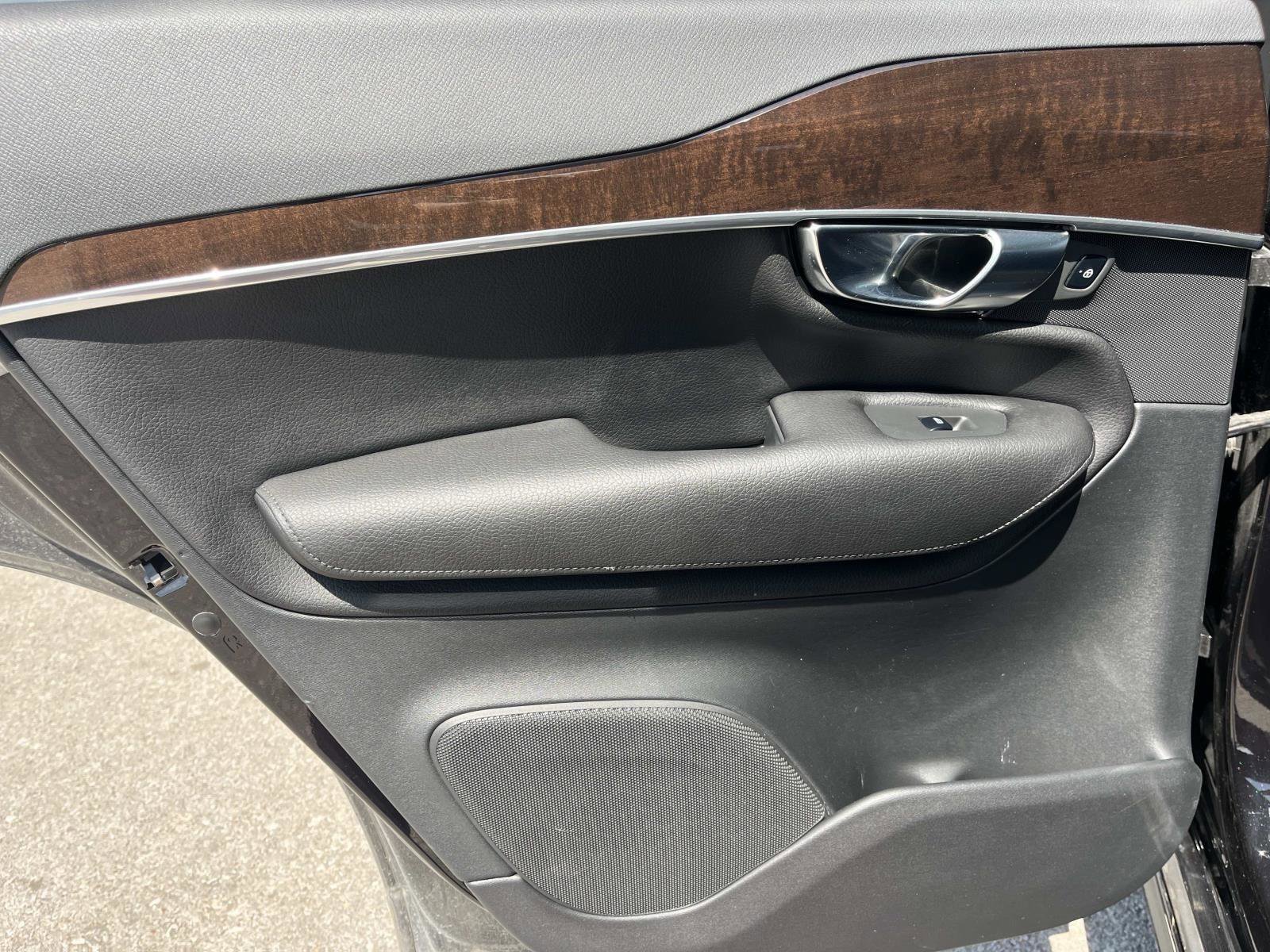 Used 2019 Volvo XC90 T6 Momentum w/ Advanced Package AWD/4WD image 17