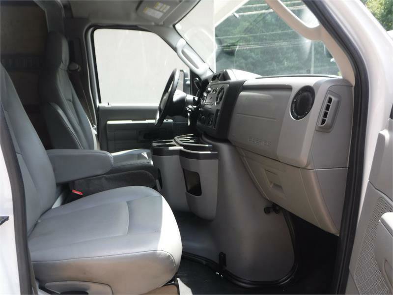 Used 2019 Ford E-350 and Econoline 350 Super Duty w/ Power Windows & Locks Group RWD image 5