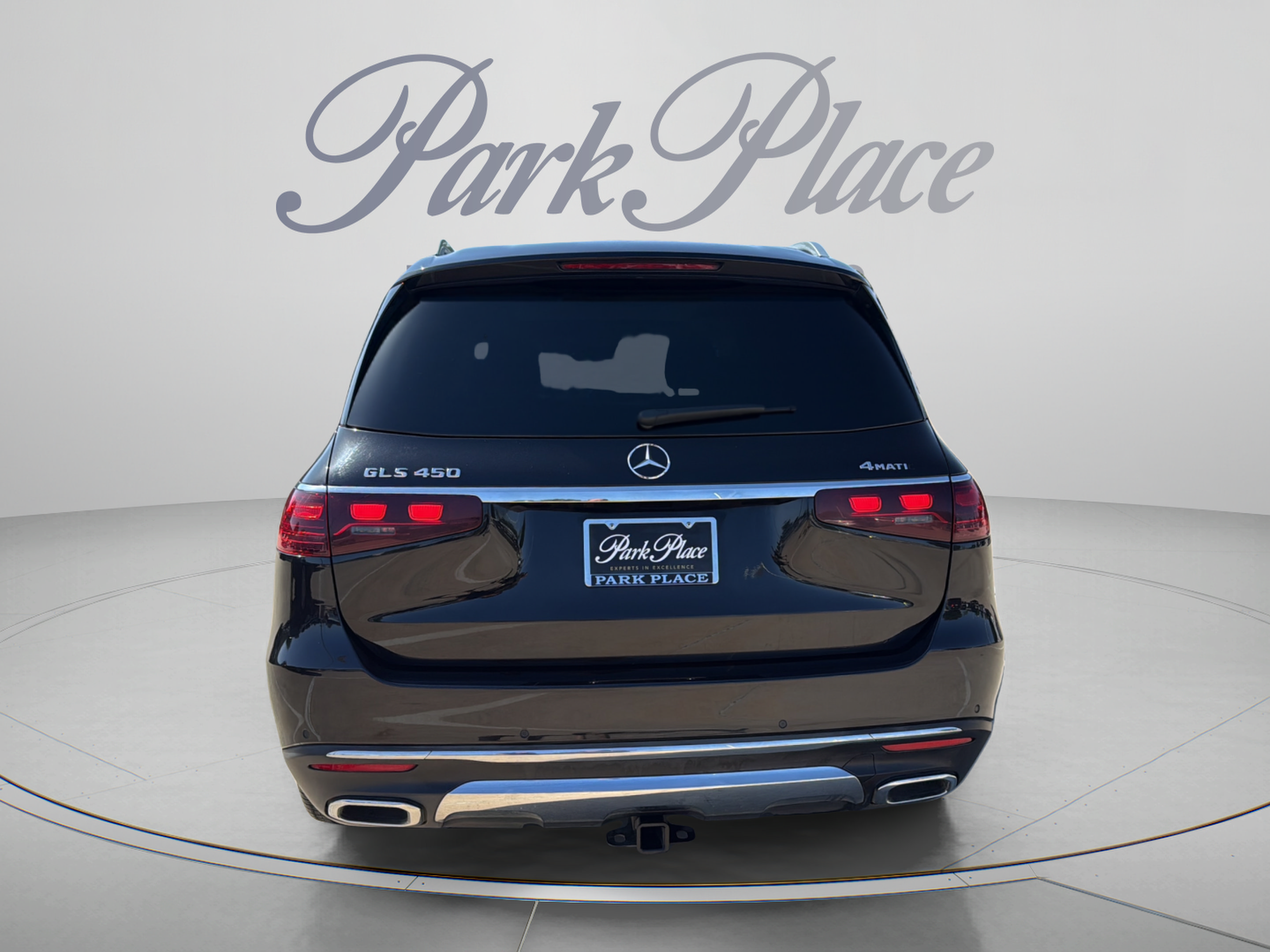 Used 2024 Mercedes-Benz GLS 450 4MATIC image 4
