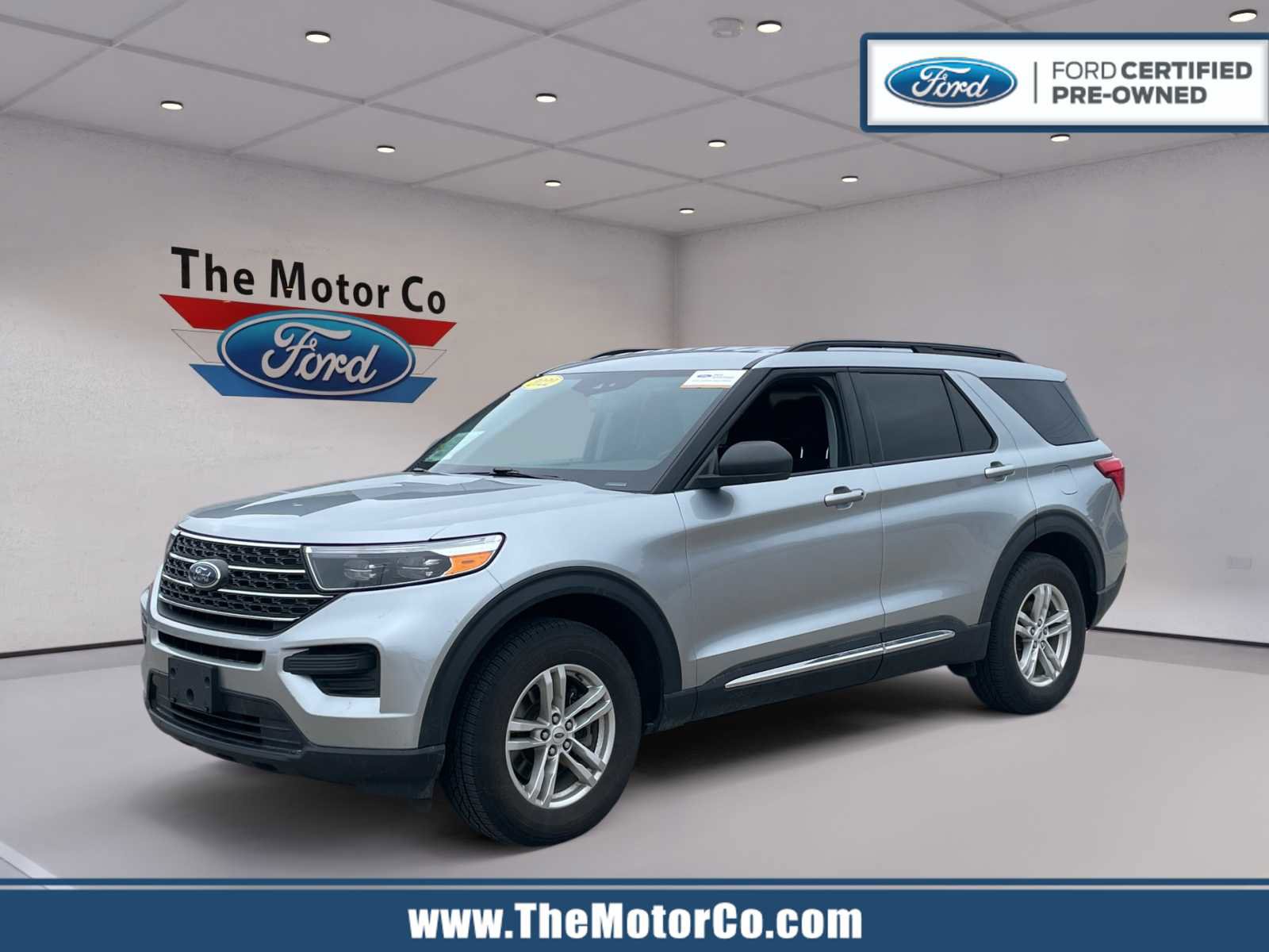 Certified 2022 Ford Explorer XLT w/ Class IV Trailer Tow Package image 1