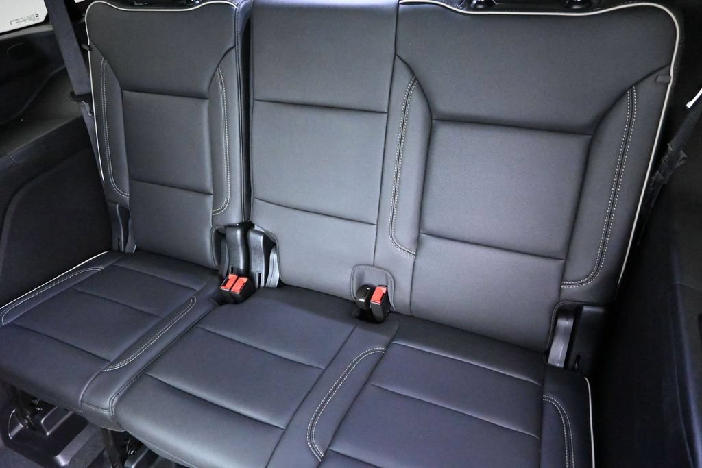 Used 2024 Chevrolet Tahoe Premier AWD/4WD image 30