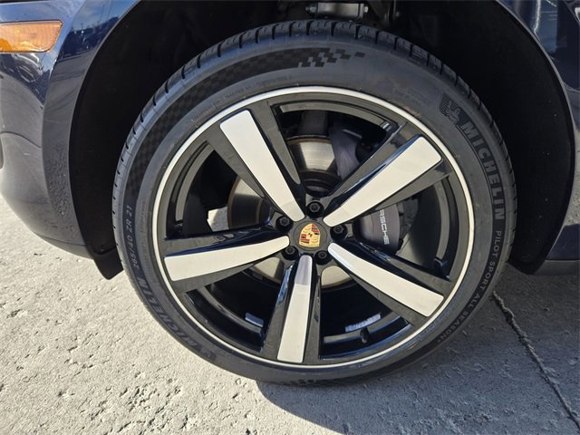 Used 2022 Porsche Macan image 7