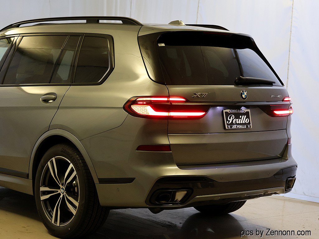 Used 2027 BMW X7 xDrive40i w/ M Sport Package AWD/4WD image 8