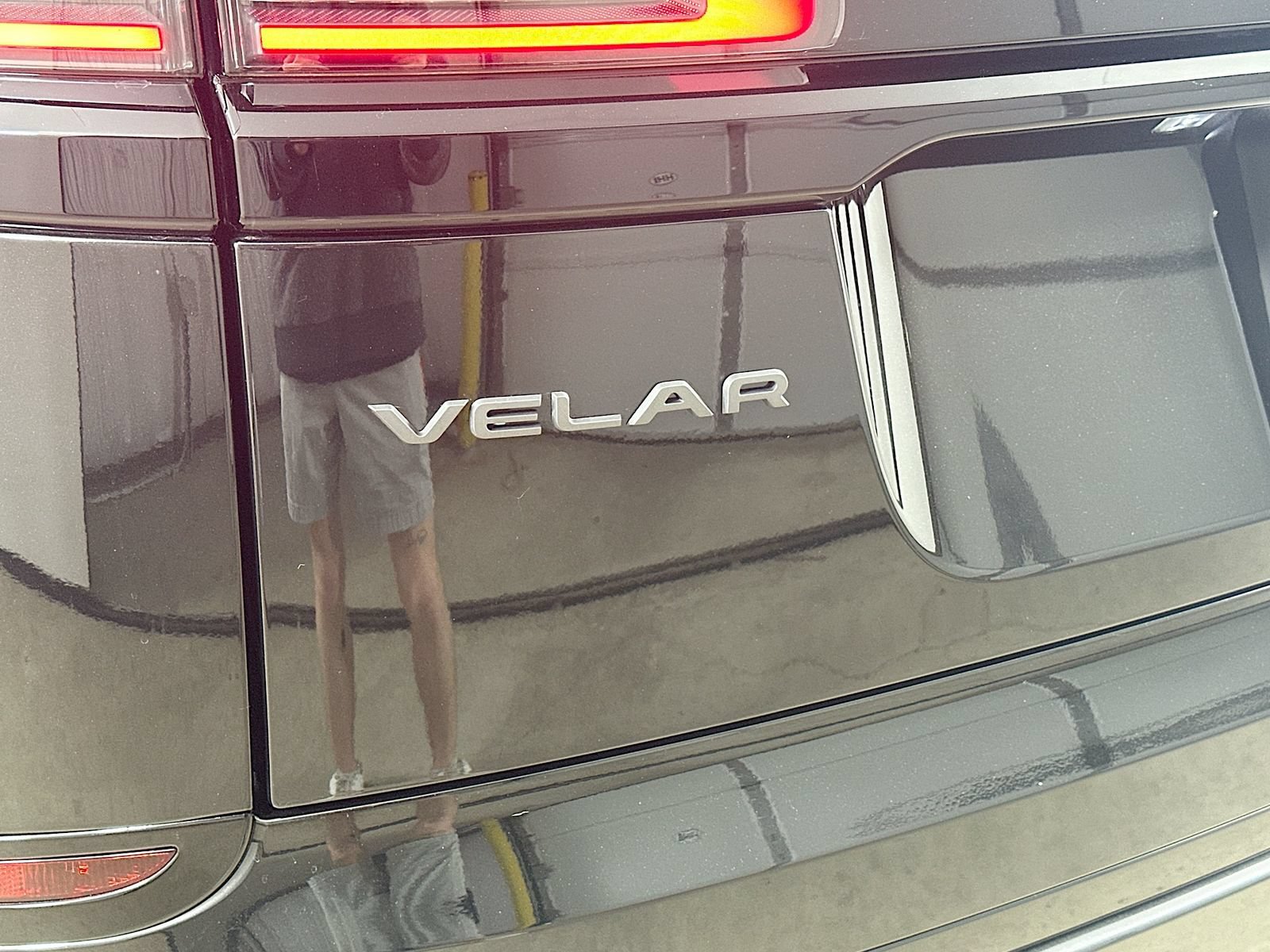 New 2026 Land Rover Range Rover Velar Dynamic SE AWD/4WD image 41