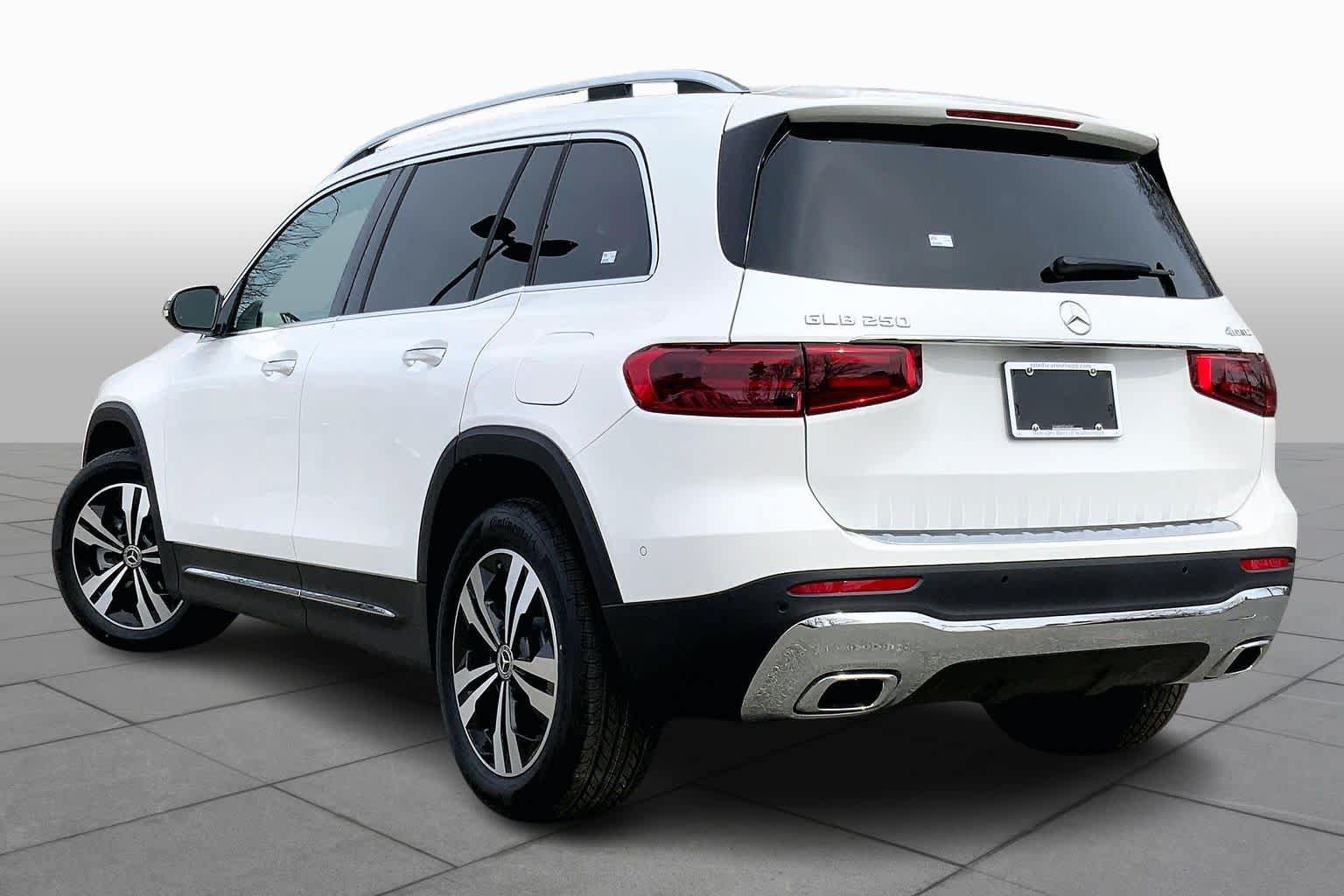 Certified 2026 Mercedes-Benz GLB 250 4MATIC image 16